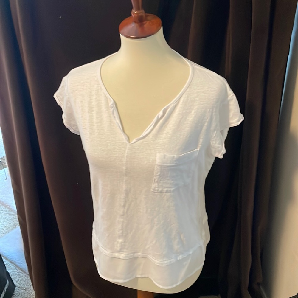White tee